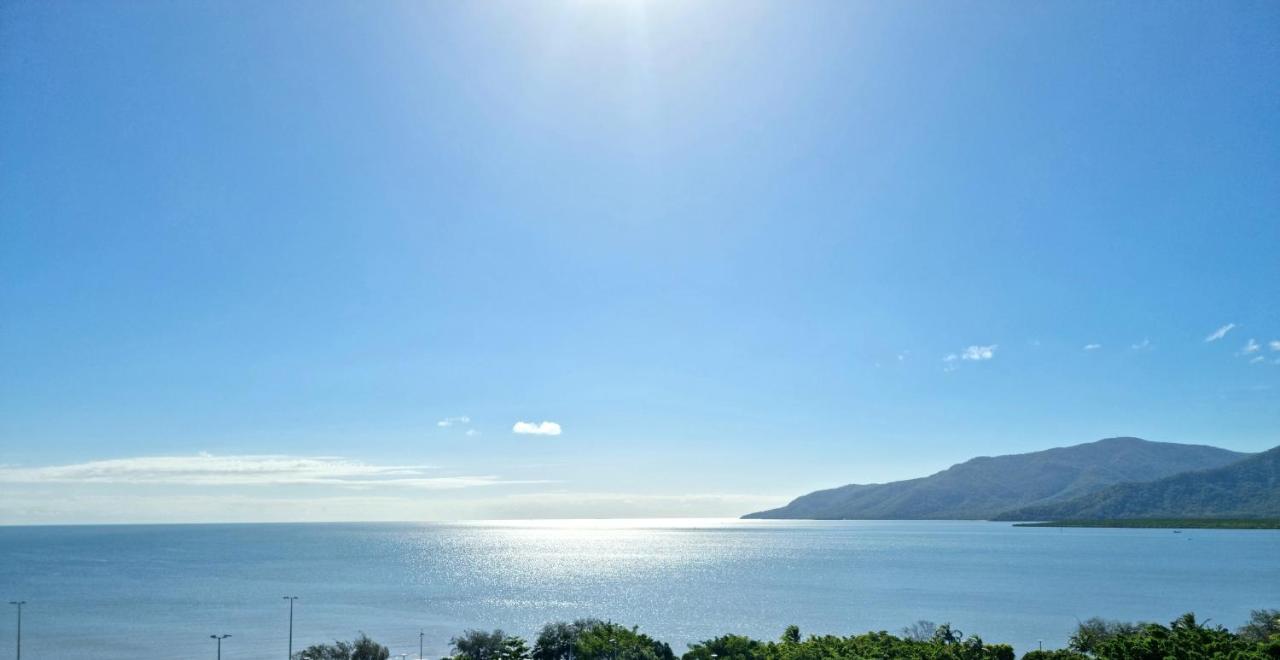 Cairns Ocean View Apartment Esterno foto