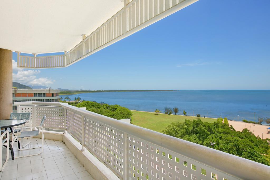 Cairns Ocean View Apartment Esterno foto
